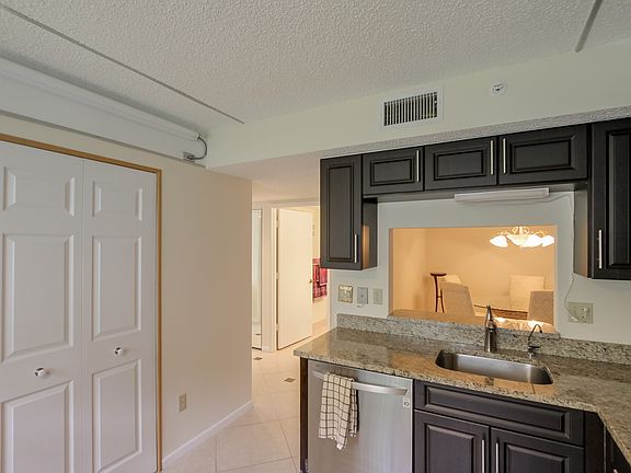 3rd image of 15342 Lakes Of Delray Blvd APT 84