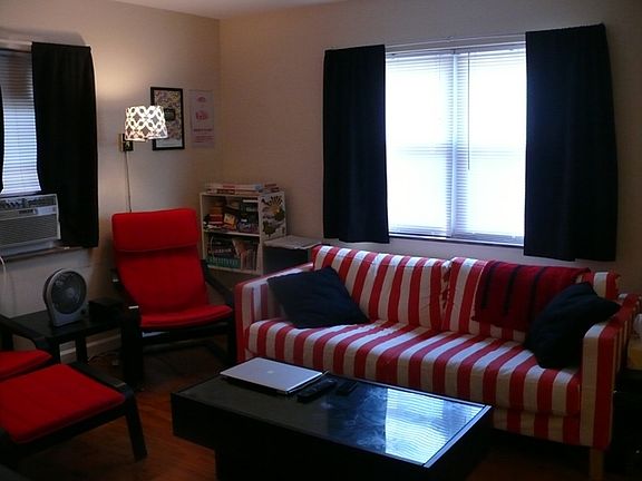 typical apt living room 