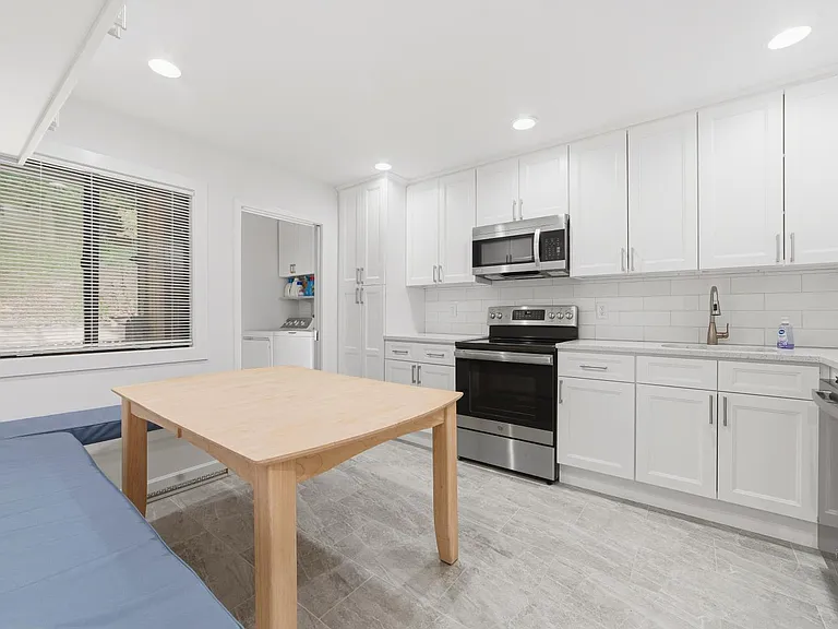 104 Ogden Ave #104 — Photo 10