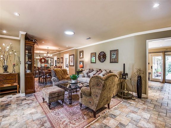 4th image of 500 McCoy Dr