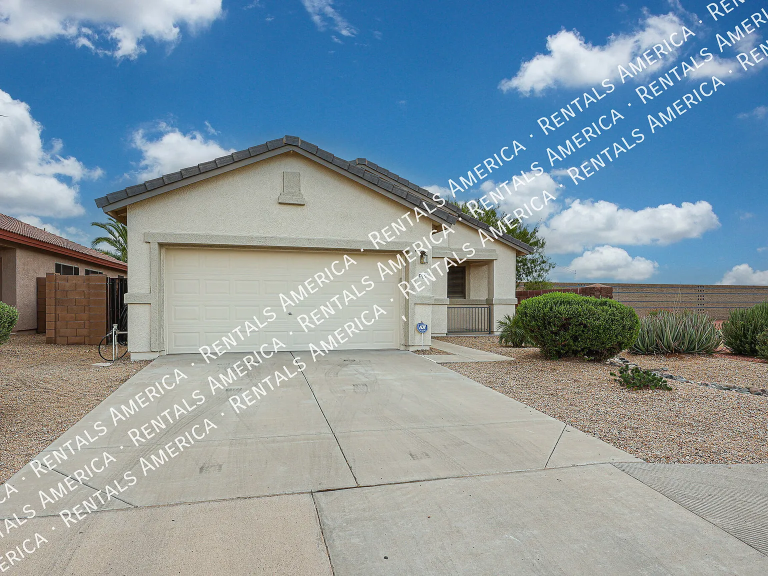 Must See Home in Bell Ranch West! — Photo 2