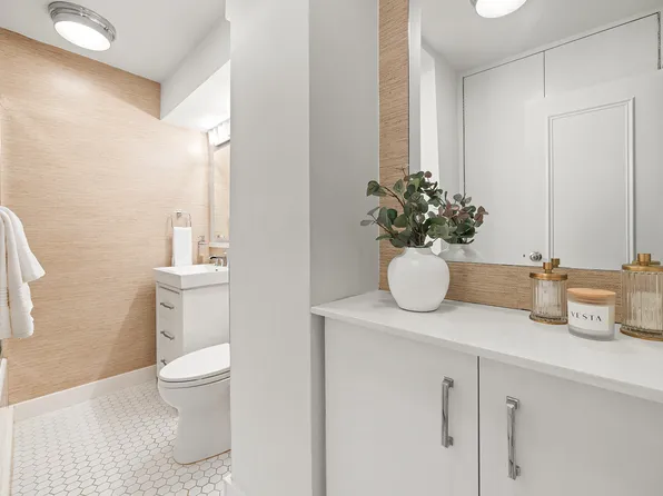 69 West 9th Street 2B image 17 of 17