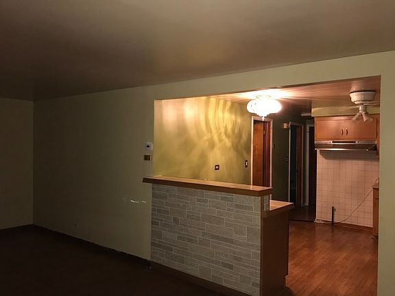 5th image of 13235 S Avenue M