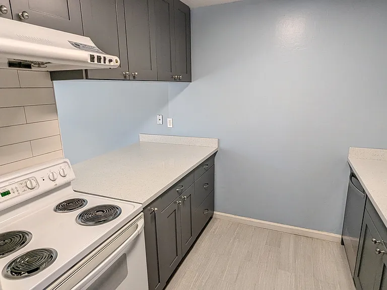 3506 McCoppin Park Ct — Photo 4