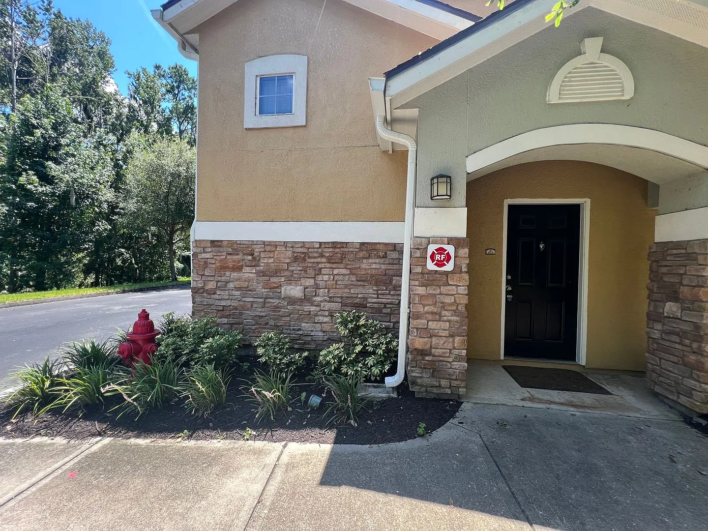 Move-In Special October Rent Free! — Photo 4