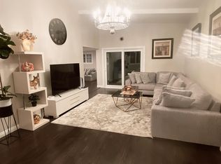 10824 Paso Robles Ave, Granada Hills, CA 91344