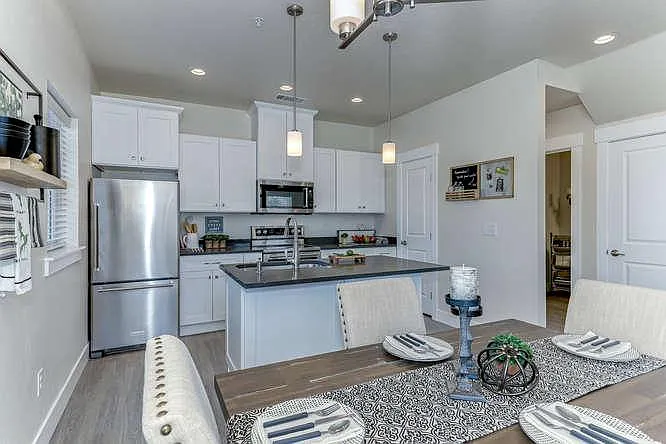 Cedar Crossing Luxury Townhomes — Photo 37
