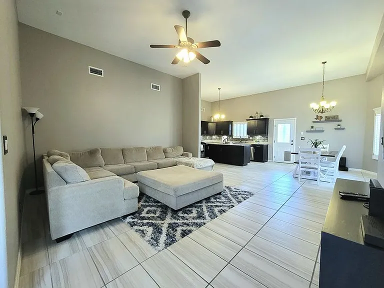 7852 Enchanted View Dr — Photo 5