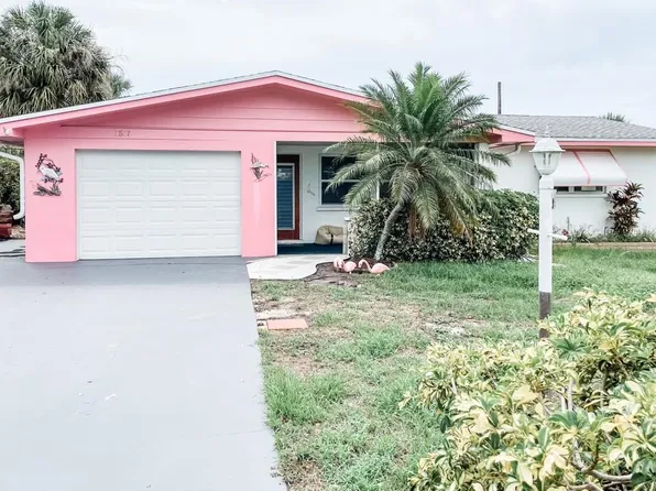 3517 NE Jeannette Dr, Jensen Beach, FL 34957