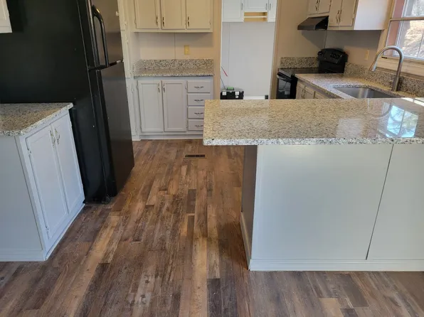 107 Dave McCracken Rd, Siler City, NC 27344