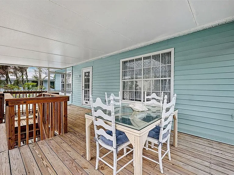313 Poinsettia Rd — Photo 24