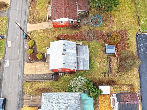 2nd image of 167 Kaylor Rd