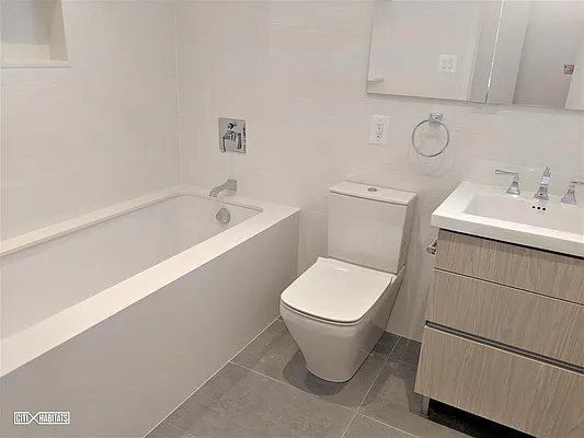 Rented by Citi Habitats | media 12