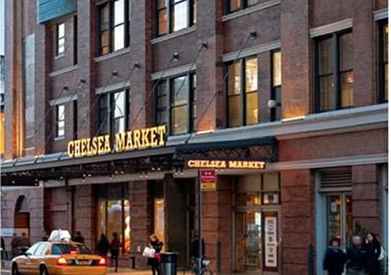 Rented by Compass | media 40