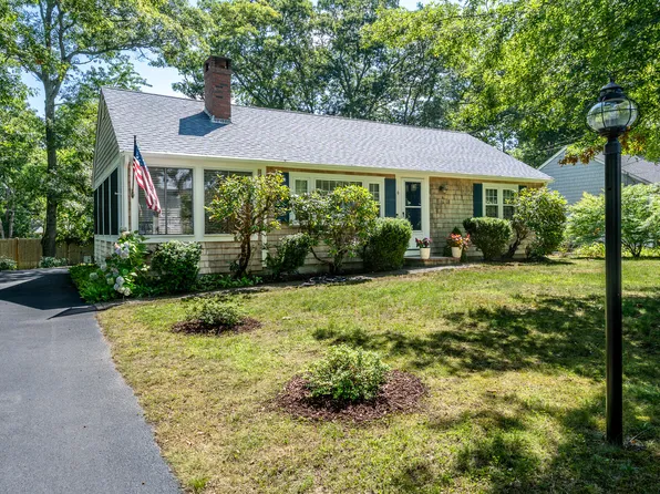 6 Security Street, Hyannis, MA 02601