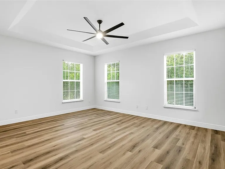 912 Waterside Dr — Photo 40