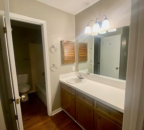 2nd image of 3800 Morrison Dr #3807-H