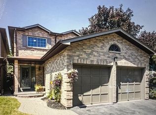 118 Ribblesdale Dr #BASEMENT, Whitby, ON L1N7C2