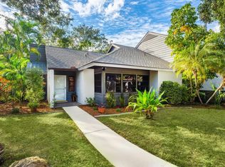 3215 Golden Eagle Ln, Sarasota, FL 34231