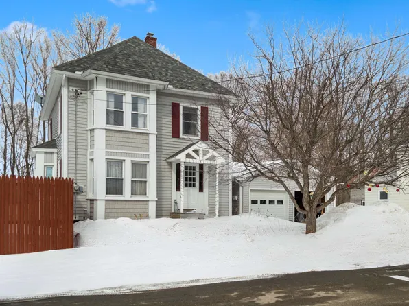 17 Northern Avenue, Newport City, VT 05855