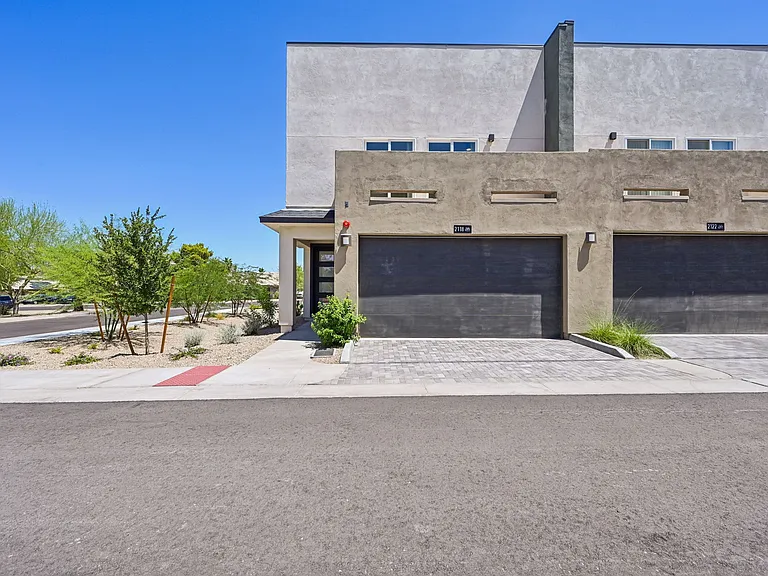 Agave Townhomes — Photo 39