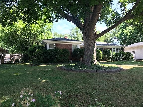 4th image of 2060 Bayard Park Dr