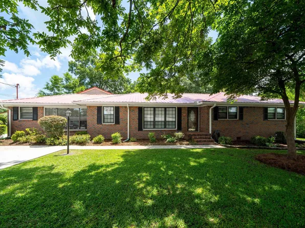 725 Parker Ave, Gardendale, AL 35071