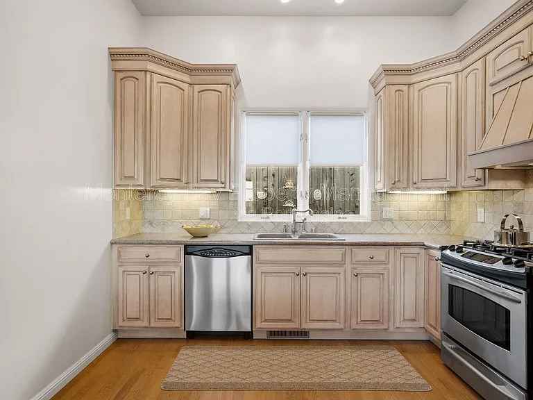 525 Laurel Ave — Photo 15