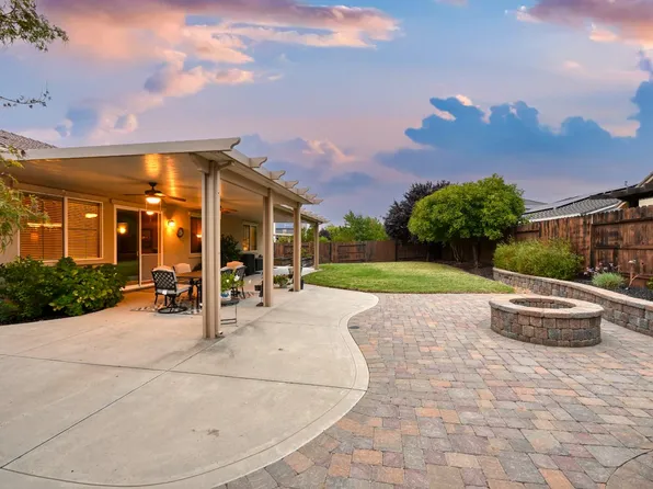 2925 Waxbill Ln, Lincoln, CA 95648