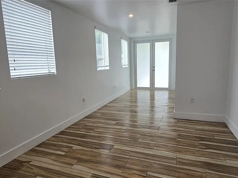 3675 Thomas Ave #3675 — Photo 6