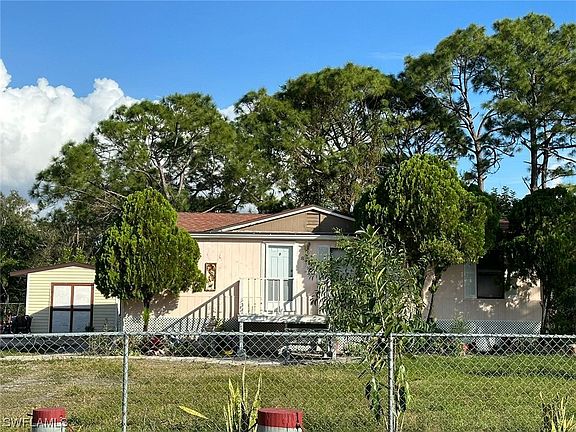 3rd image of 8431 McDaniel Dr