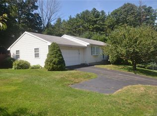 1 Buell St, North Haven, CT 06473