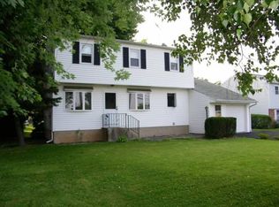 1050 Mearns Rd, Warminster, PA 18974