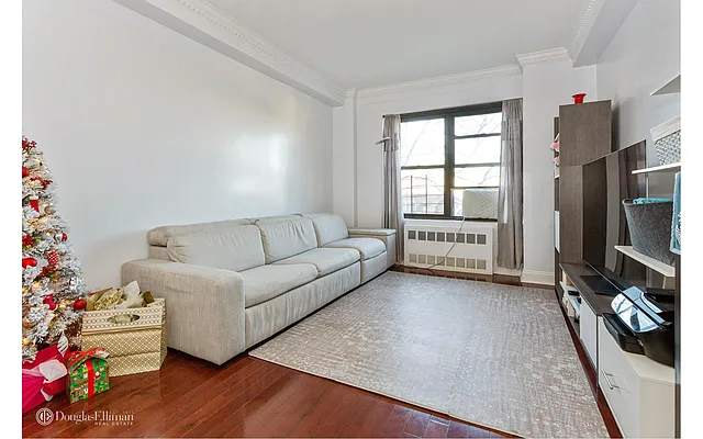 Sold by Douglas Elliman | media 20