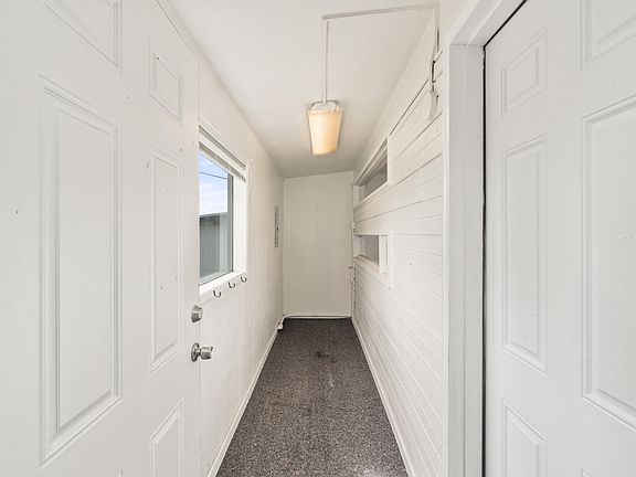 3rd image of 2404 Sumner Ave #2406