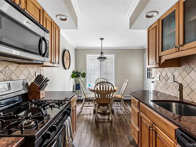 39 Foxwood Cir — Photo 2
