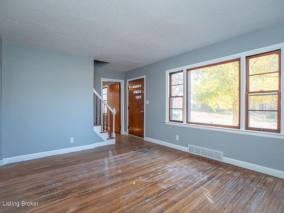 2nd image of 6589 Larry Ln