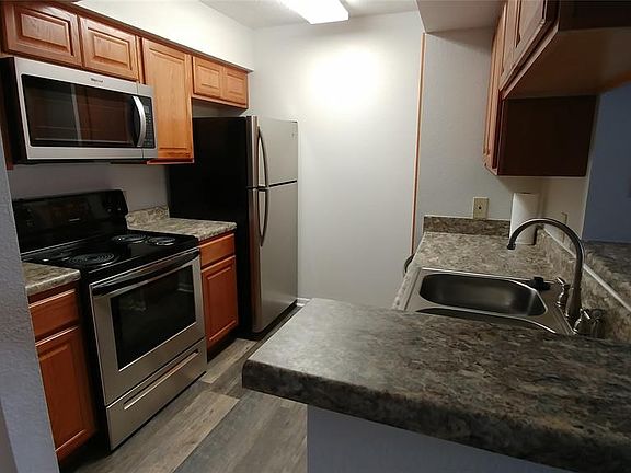 3rd image of 1900 Bay Area Blvd #204