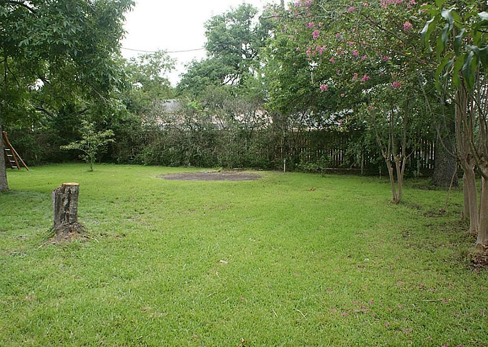 2nd image of 11915 Marrs Dr