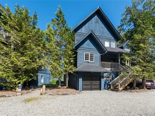 1971 Harbour Dr #401, Ucluelet, BC V0R 3A0
