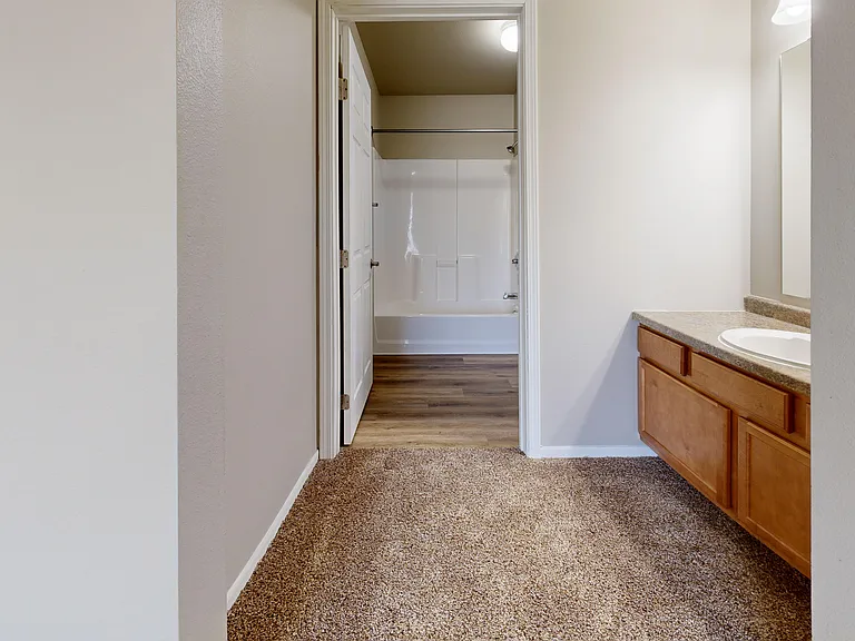 Timber Cove Apartments — Photo 15