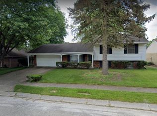 335 Spruceway Dr, Springboro, OH 45066
