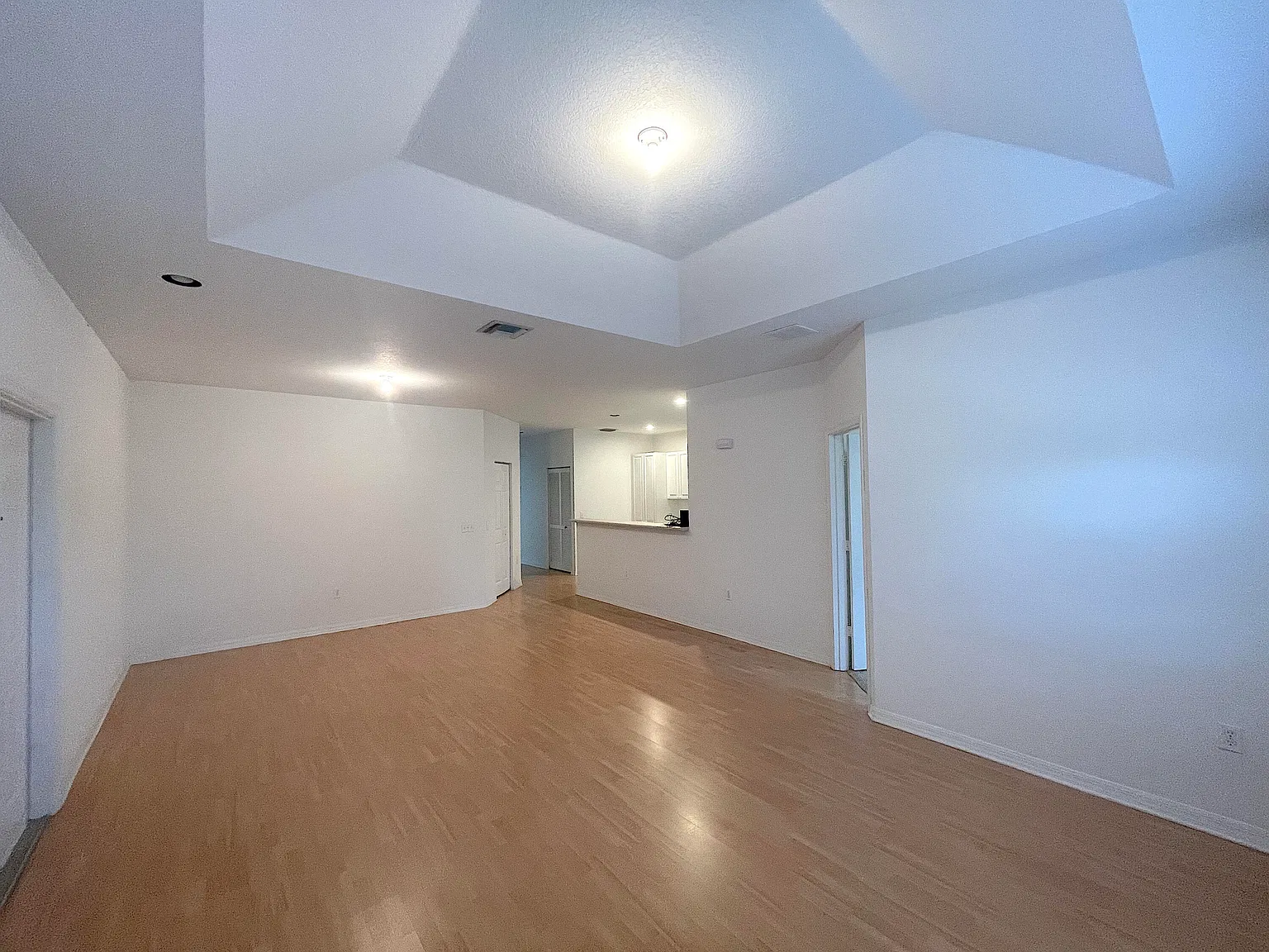 2 bed, 2.0 bath, 1444 sqft, $1,850 — Photo 3
