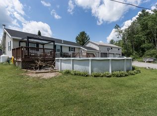 105 Stock Rd, Johnstown, NY 12095