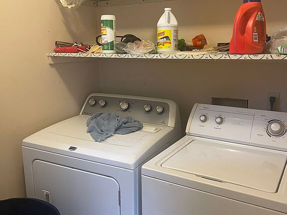 5th image of 508 Ada Dr