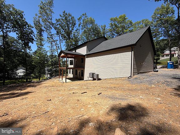 4th image of 1163 Kuhn Rd