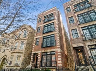 903 W Roscoe St APT 4, Chicago, IL 60657