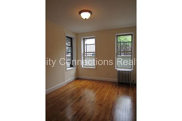 Rented by City Connections Realty | media 34