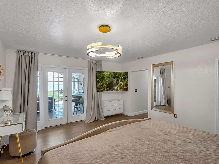 606 N Shore Dr — Photo 35
