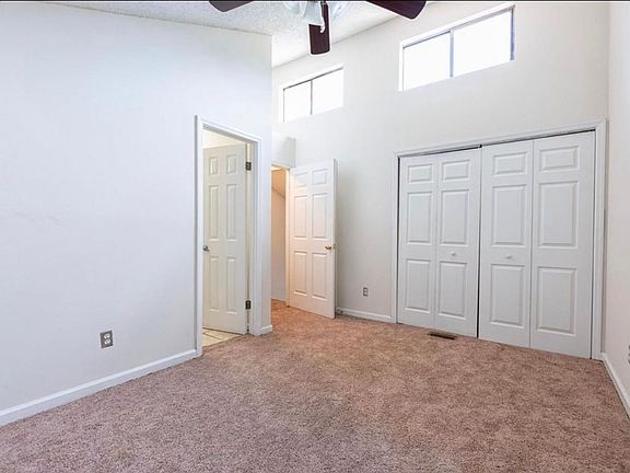 4th image of 2400 Sandpiper St